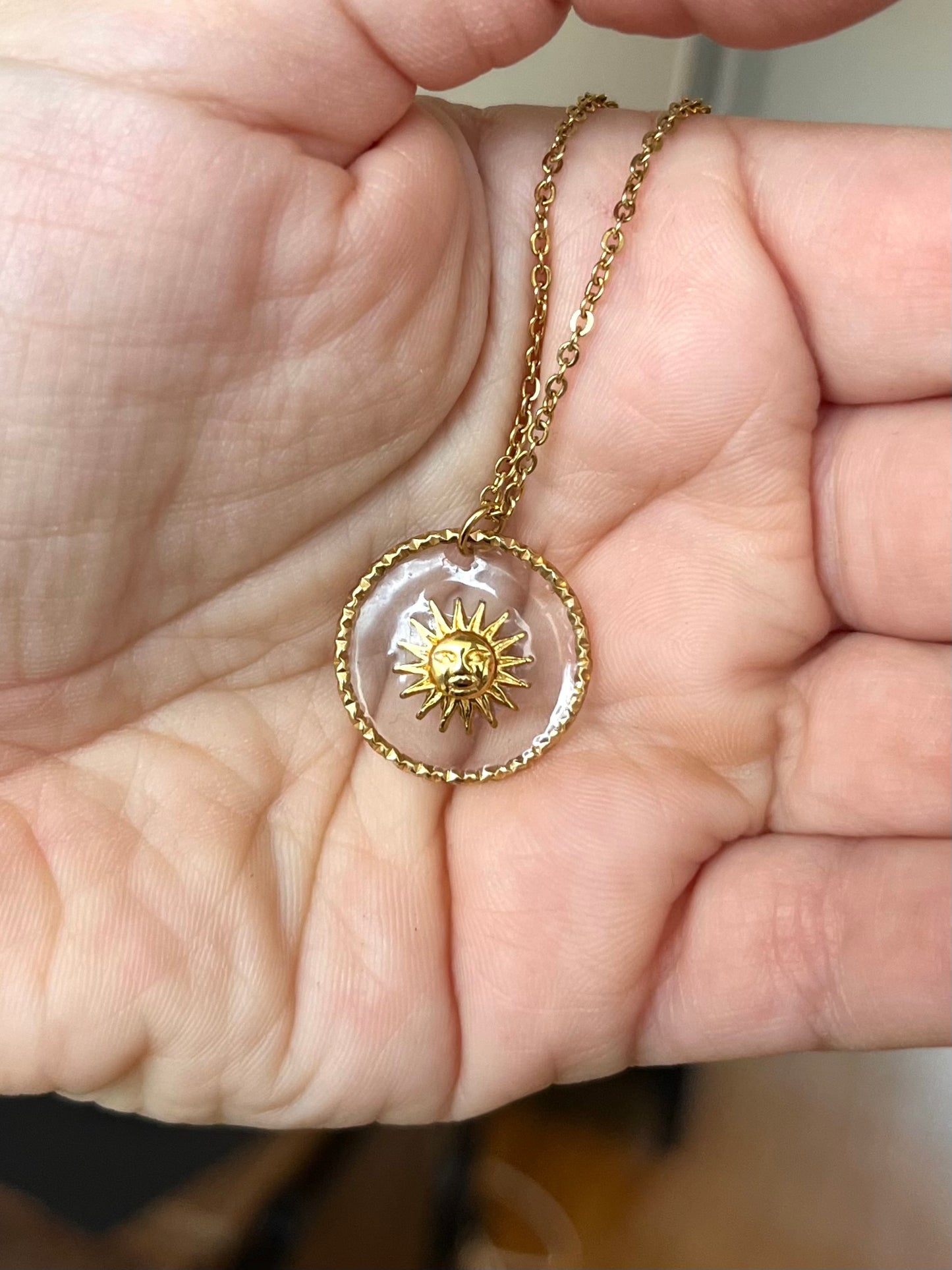 Collier HELIOS ( différents pendentifs disponibles)