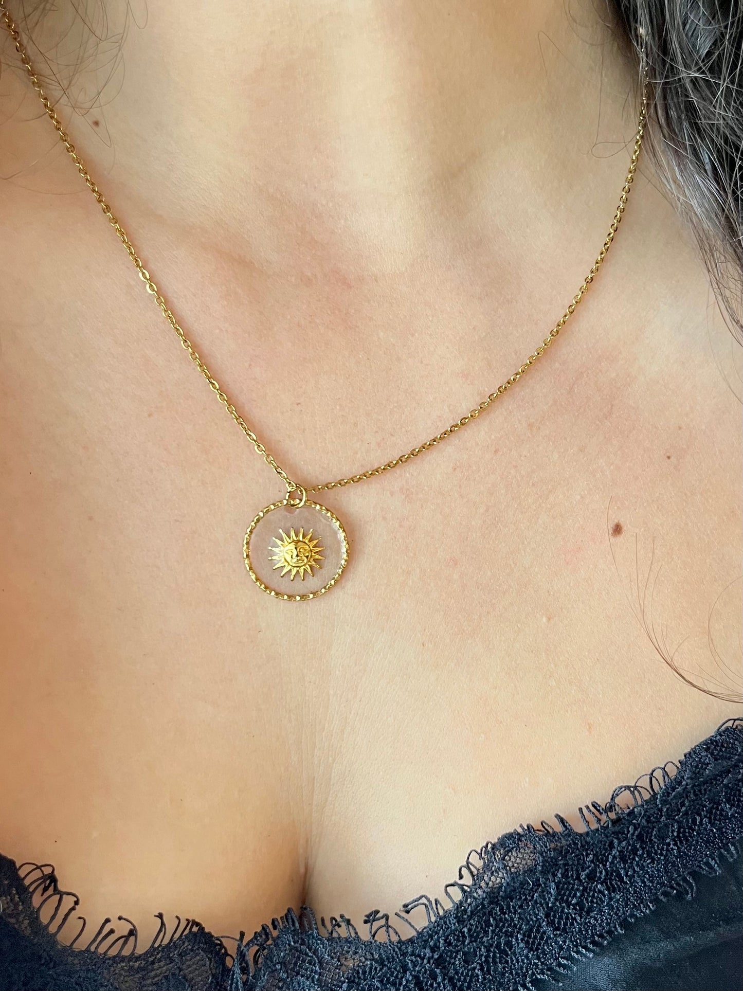 Collier HELIOS ( différents pendentifs disponibles)