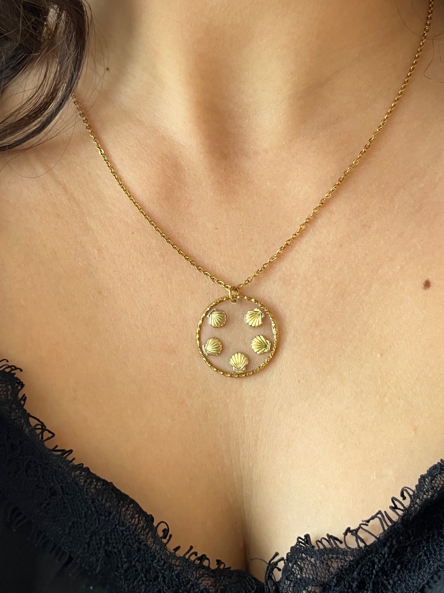 Collier HELIOS ( différents pendentifs disponibles)