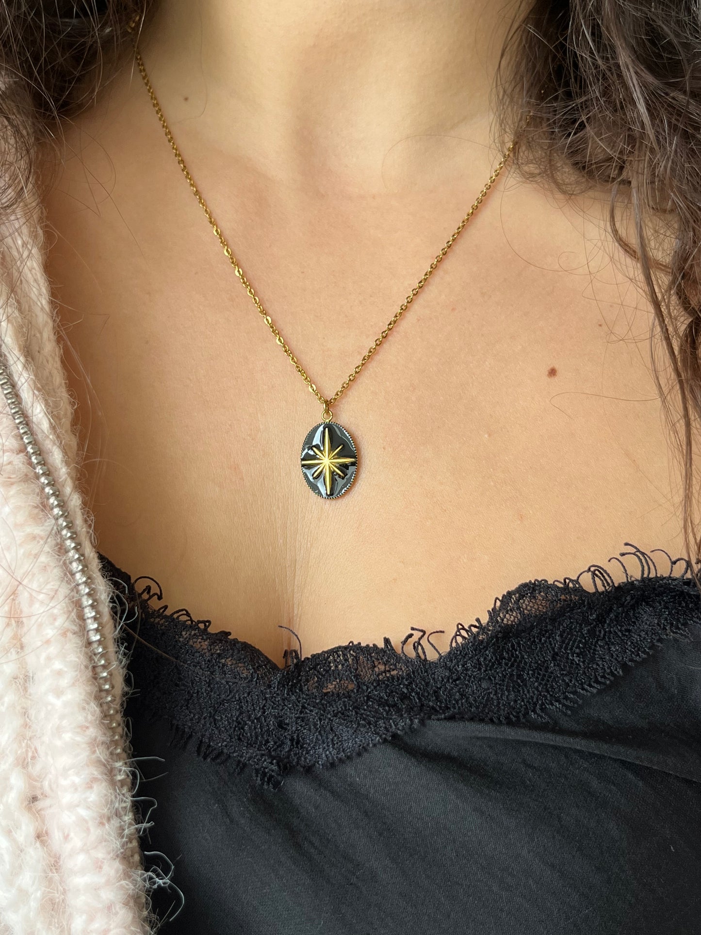 Collier HELIOS ( différents pendentifs disponibles)