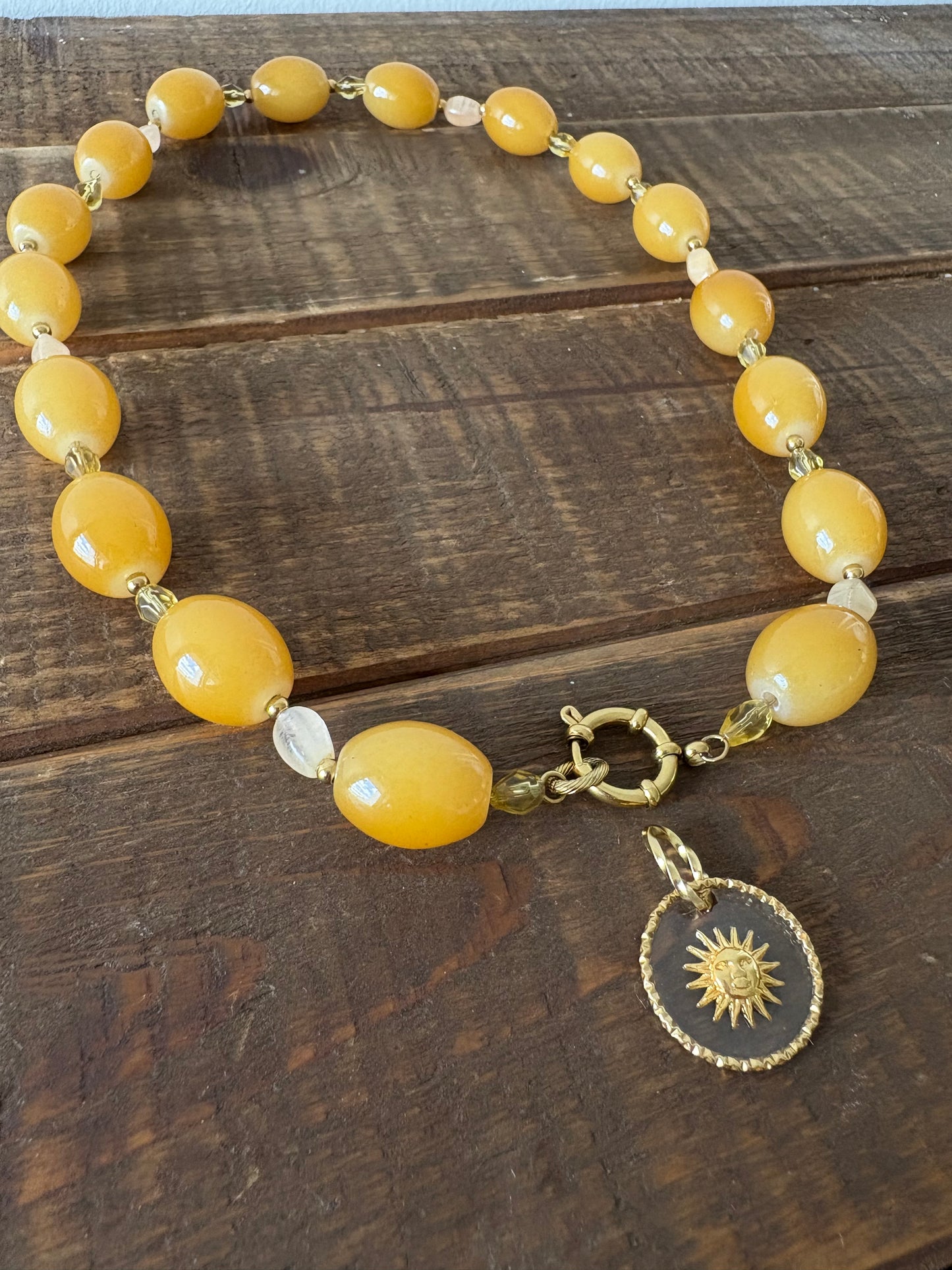 Collier HELIO